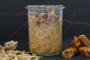 Pommes au caramel beurre salé & granola